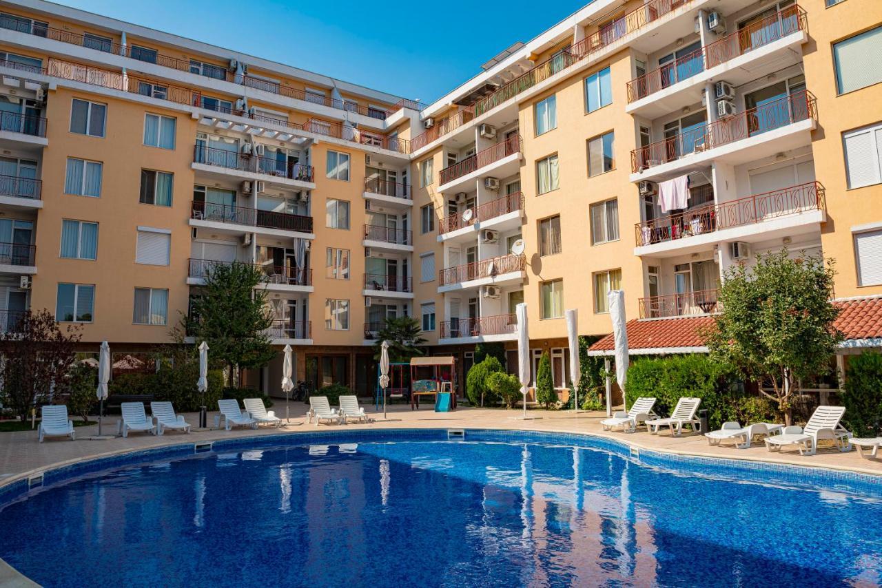 Sunny Day 1 - Menada Apartments サニービーチ エクステリア 写真
