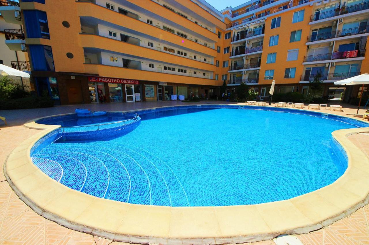 Sunny Day 1 - Menada Apartments サニービーチ エクステリア 写真