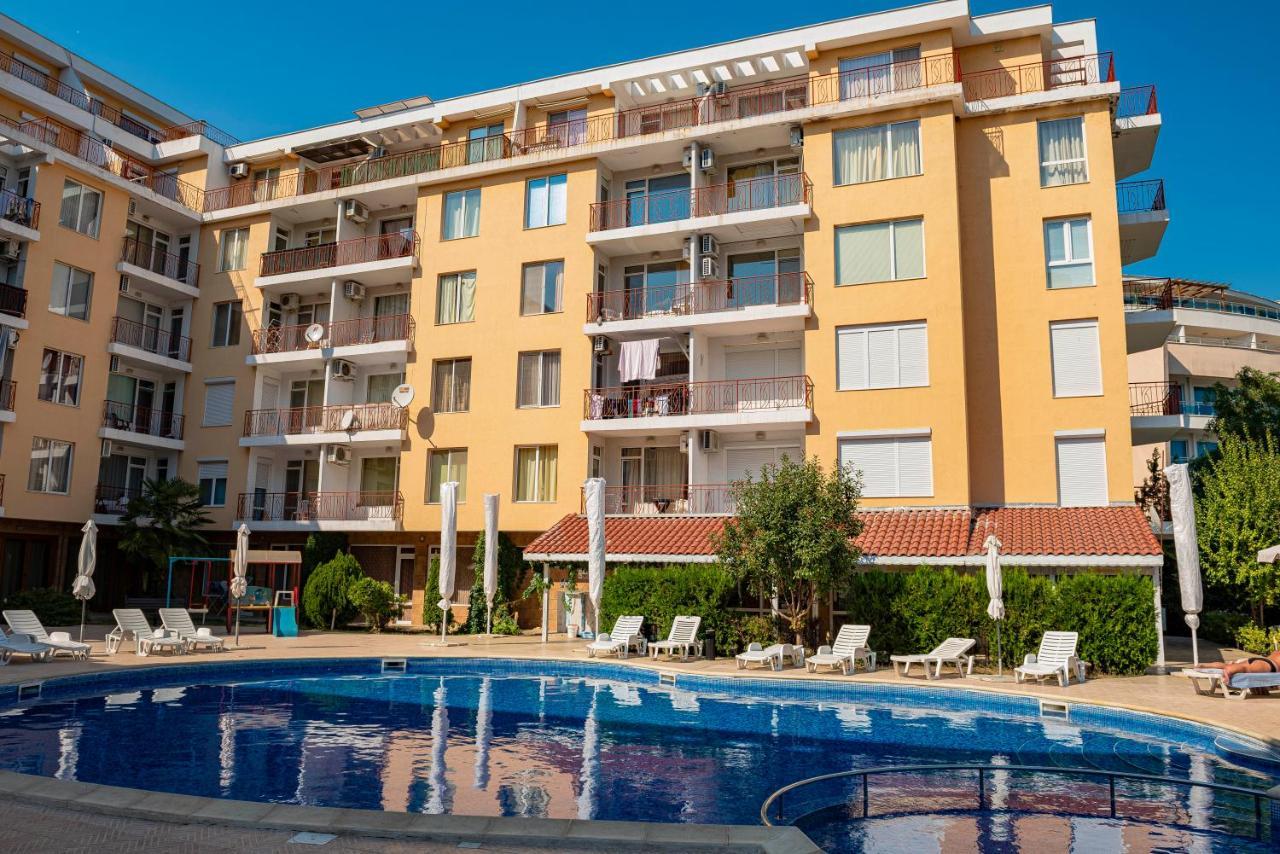 Sunny Day 1 - Menada Apartments サニービーチ エクステリア 写真