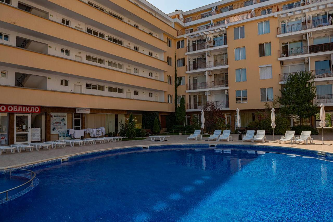 Sunny Day 1 - Menada Apartments サニービーチ エクステリア 写真