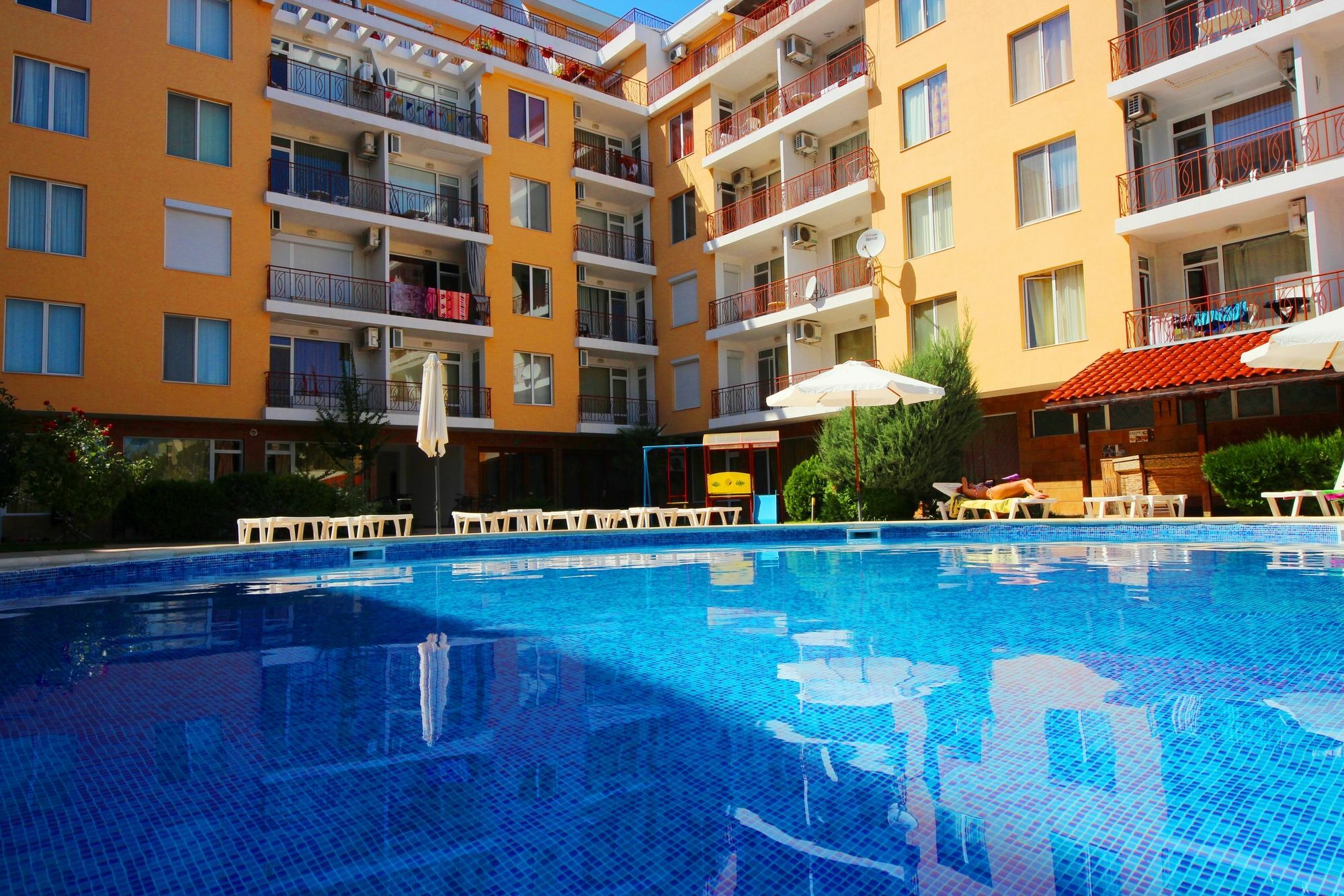Sunny Day 1 - Menada Apartments サニービーチ エクステリア 写真