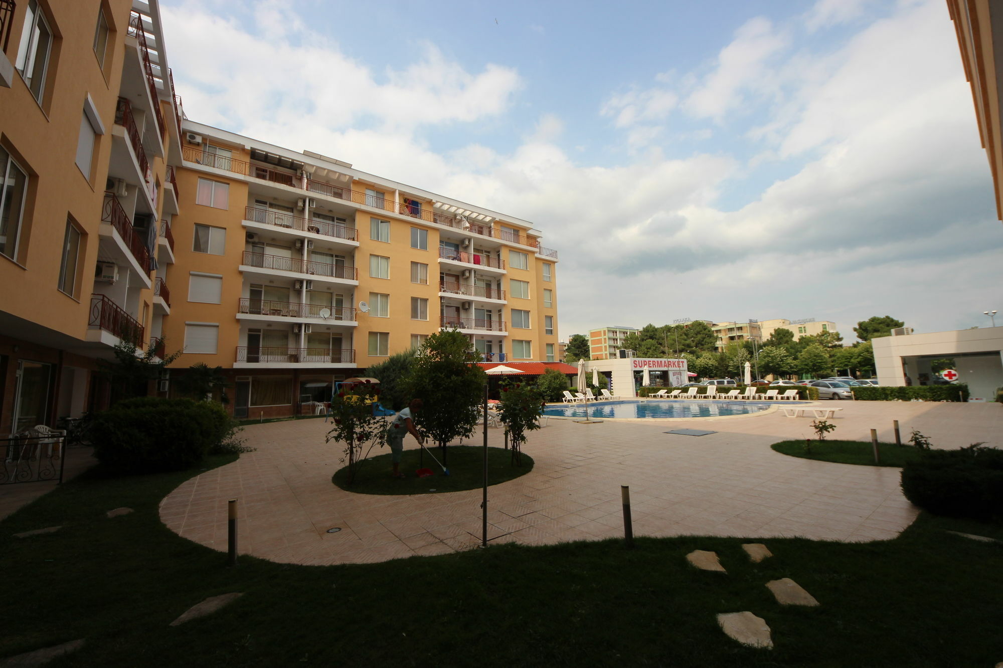 Sunny Day 1 - Menada Apartments サニービーチ エクステリア 写真