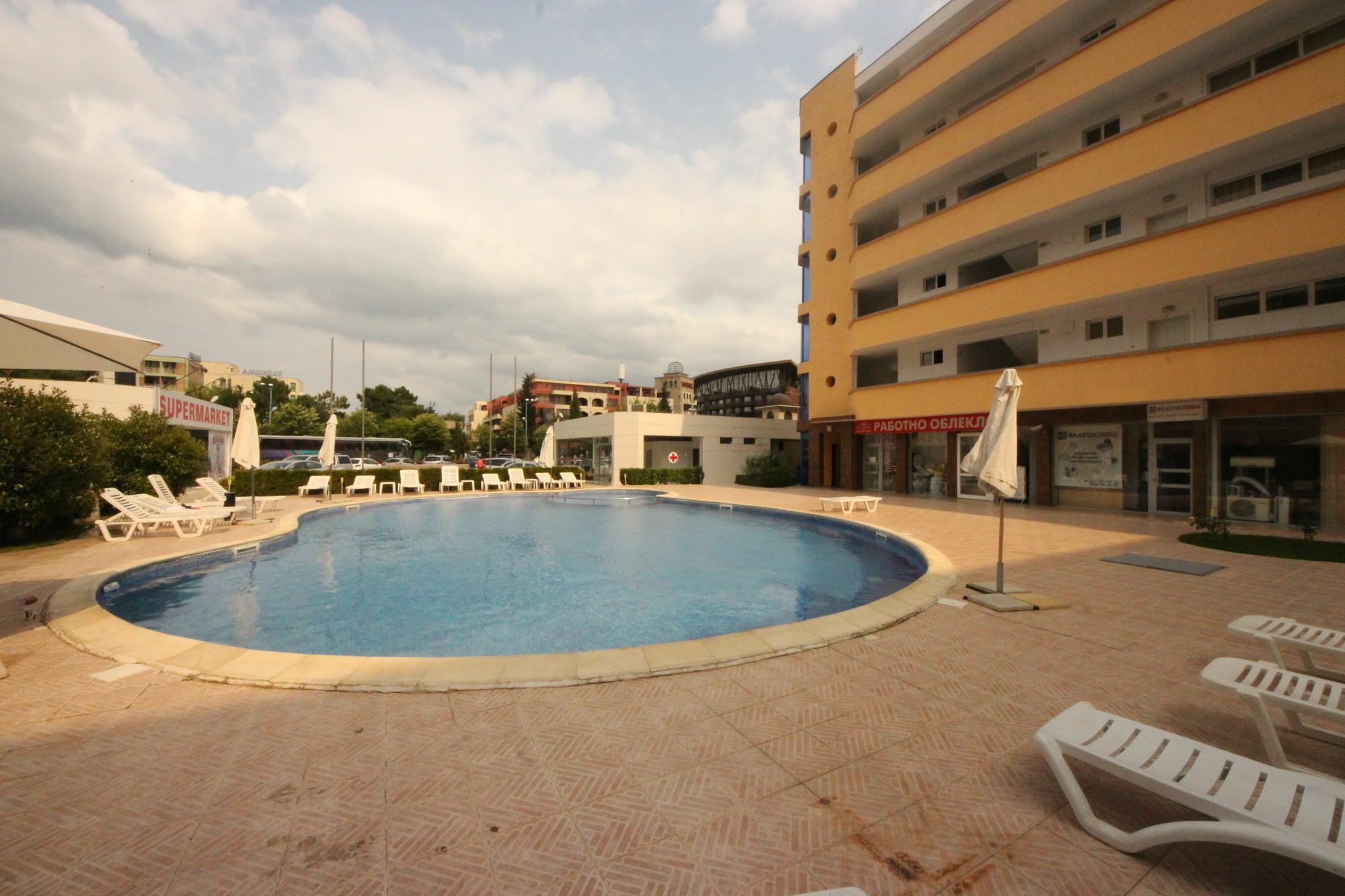 Sunny Day 1 - Menada Apartments サニービーチ エクステリア 写真